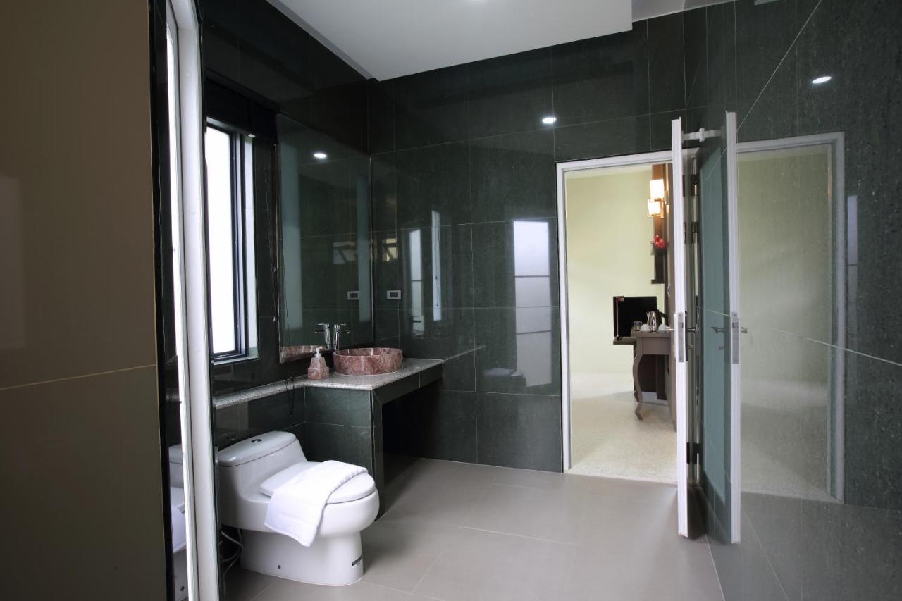 Wis Beach Khanom Exterior foto